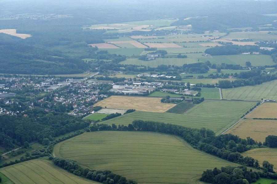 Blick über das Ruhrtal bei Wickede (Ruhr) in südöstlicher Richtung