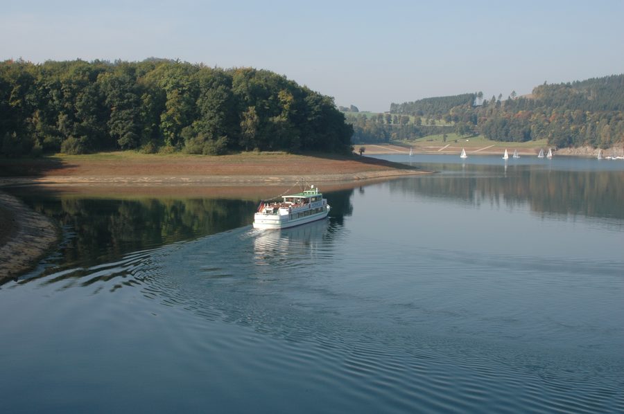 Henne Reservoir in Meschede, Hochsauerlandkreis, North Rhine-Westphalia