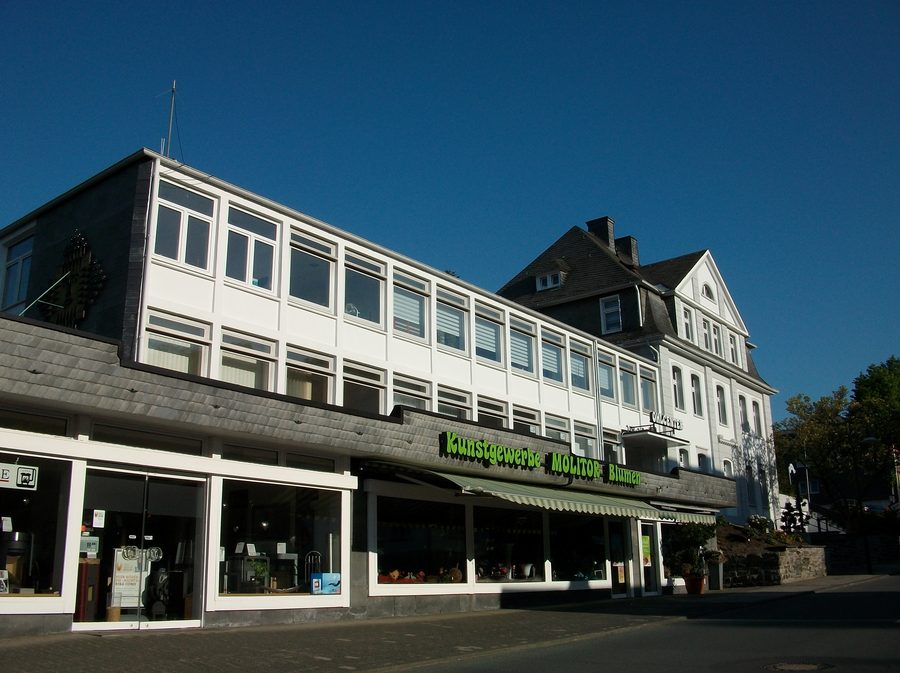 Denkmalgeschütztes Ohlcenter, ehemals Amtshaus, in Bad Fredeburg