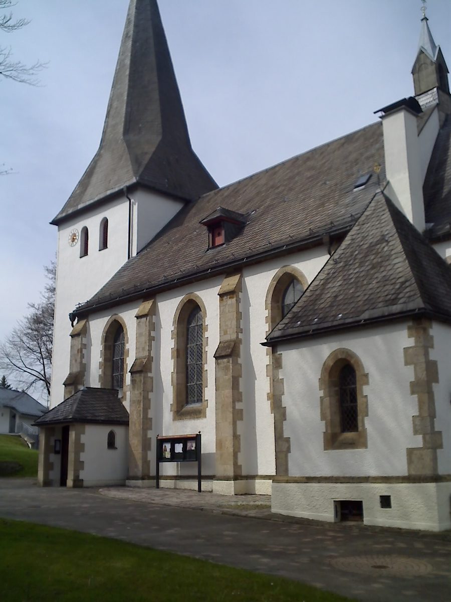 Katholische Pfarrkirche St. Lambertus in Grönebach bei Winterberg