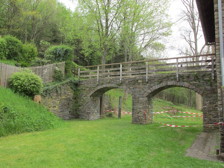 Brücke auf dem Gelände der Wendener Hütte in Wenden