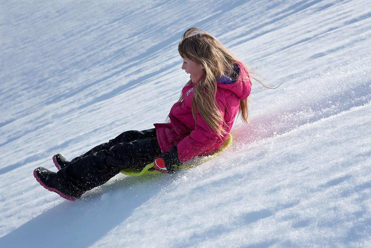 Rodeln in der Fort Fun Winterwelt