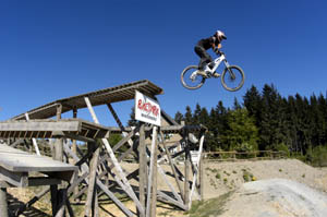 Biker im Bikepark Winterberg